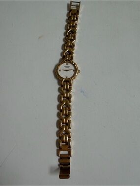 Raymond Weil Gold-Tone Linked Bracelet Women's Watch with White Dial